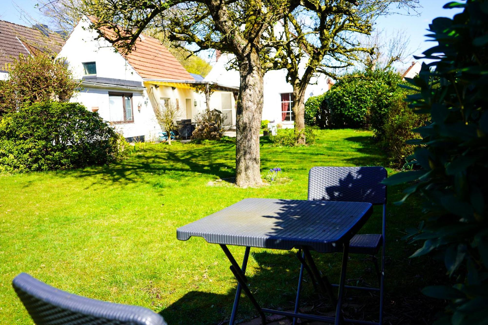 Gemuetliches Haus Mit Grossem Traumhaften Garten BRE Exterior foto